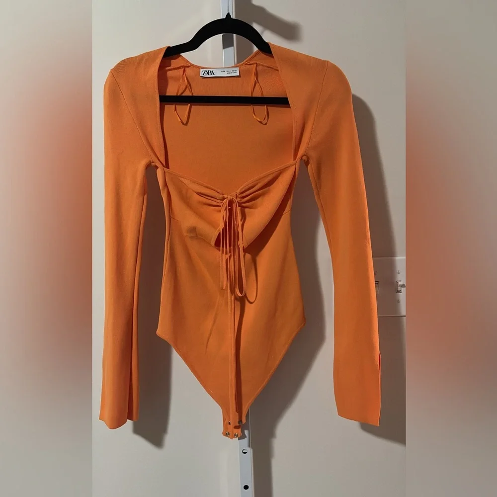 Zara Cut Out Long Sleeve Knit Bodysuit Small